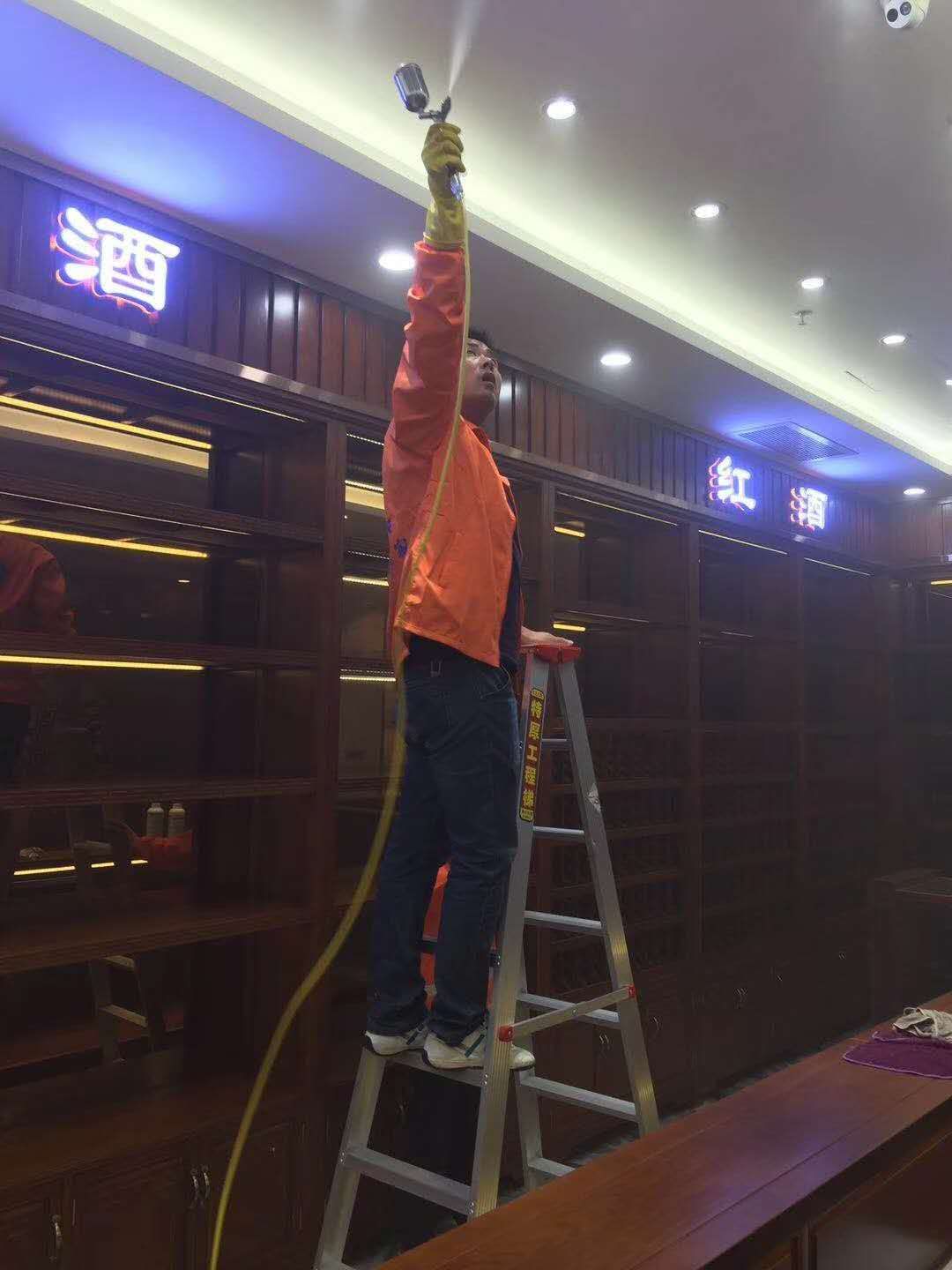 宏德行店铺除甲醛施工现场 1