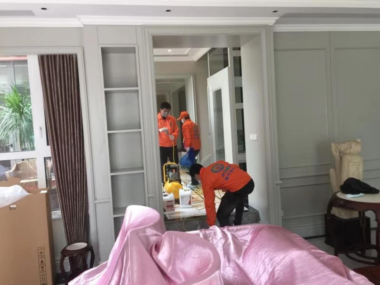 华发别墅家庭除甲醛施工现场 7