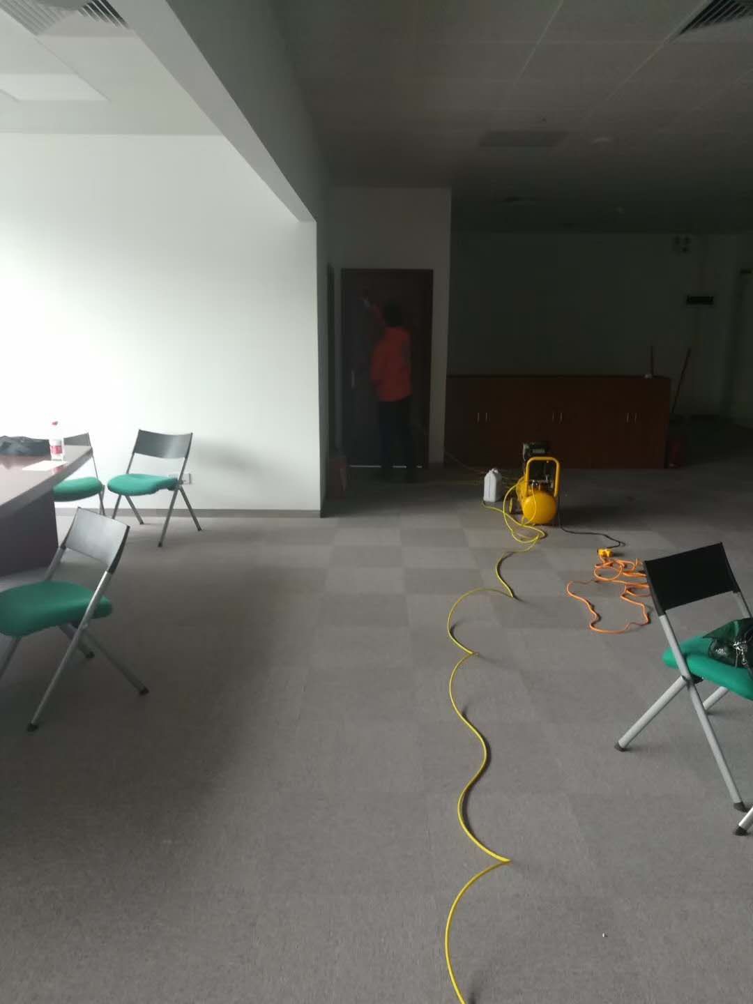 农信人寿办公室除甲醛施工现场 4