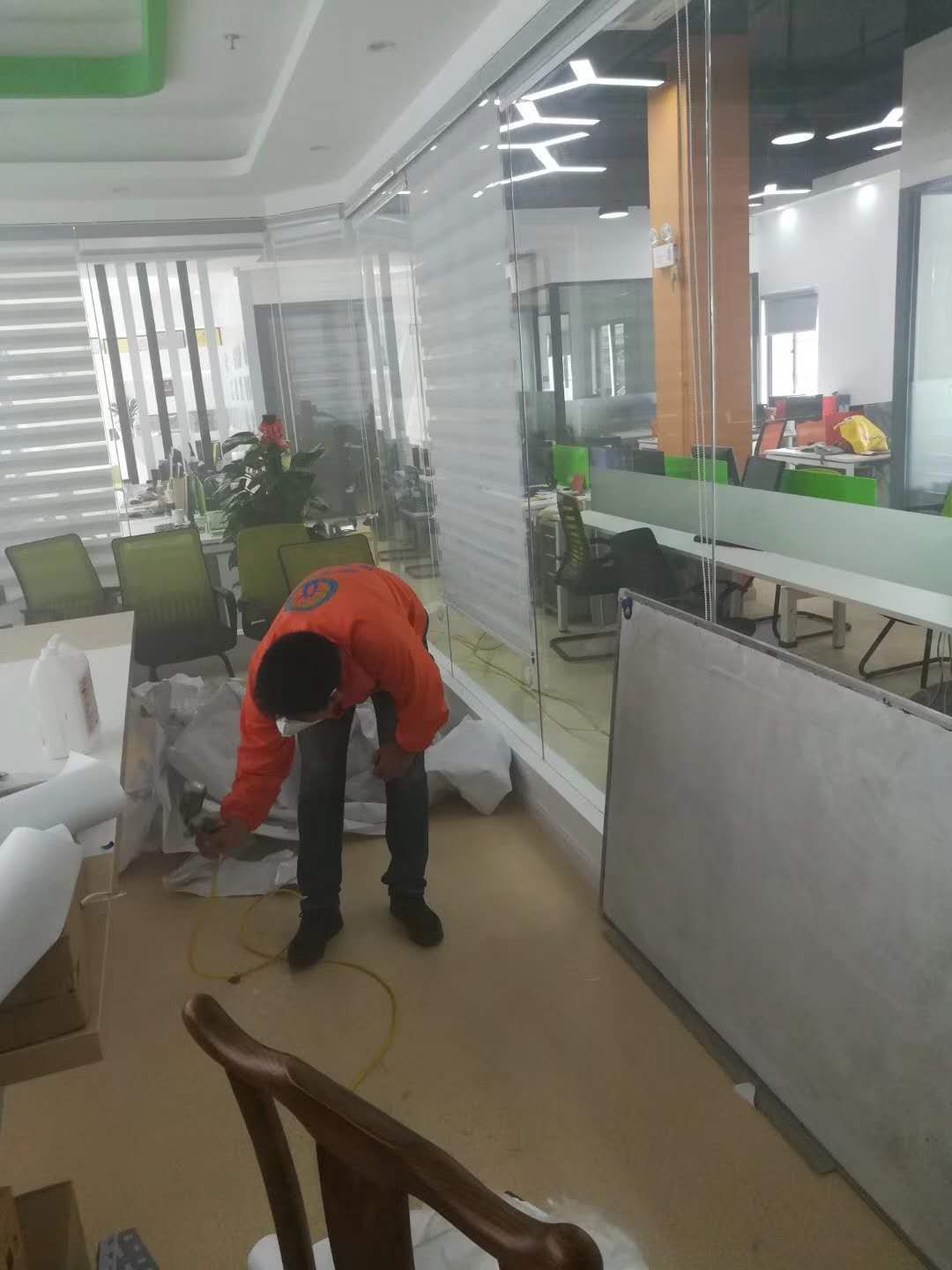 宣传易珠海公司办公室除甲醛施工现场 2