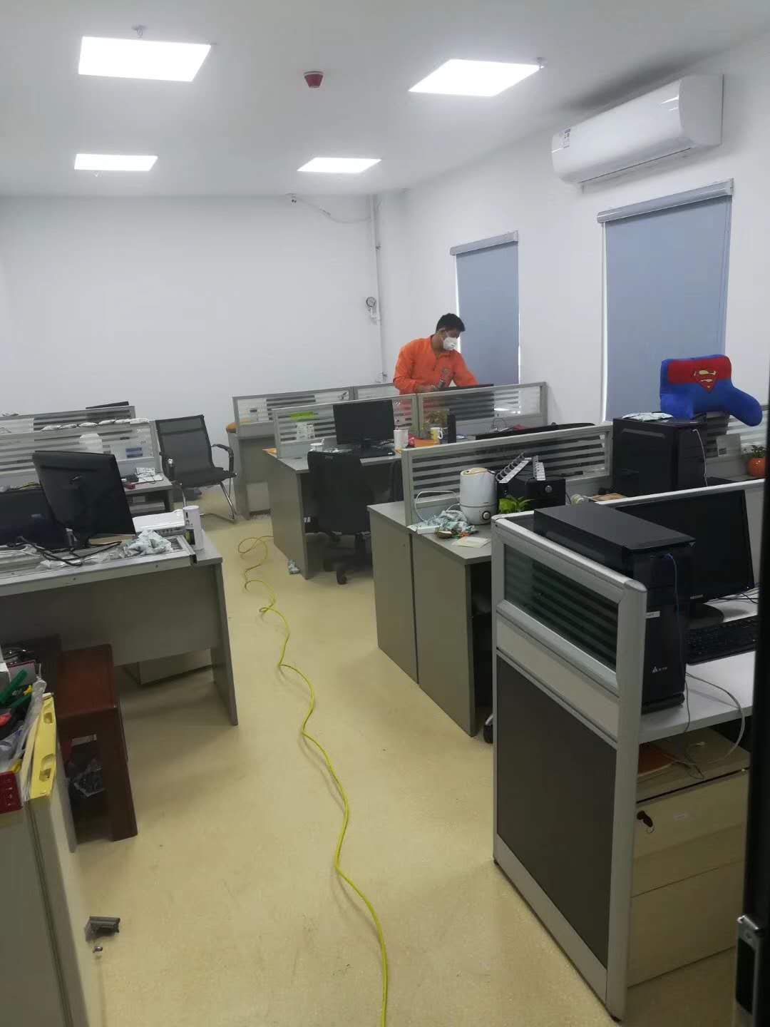 宣传易珠海公司办公室除甲醛施工现场 5